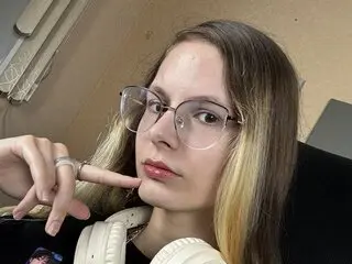 CarrieRoses livejasmin